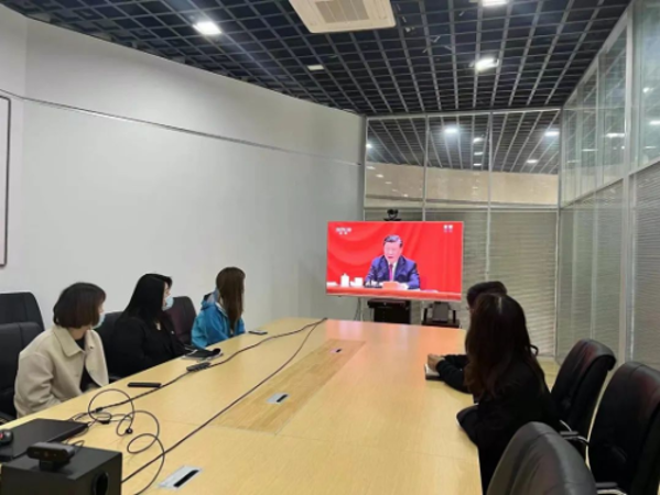 BG视讯官网投资公司组织旁观庆祝中国共产主义青年团成立100周年大会